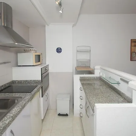 Apartment Zafiro 21c *